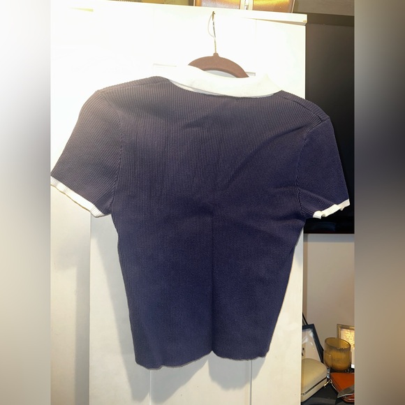 Forever 21 Collared Tee - Picture 4 of 6